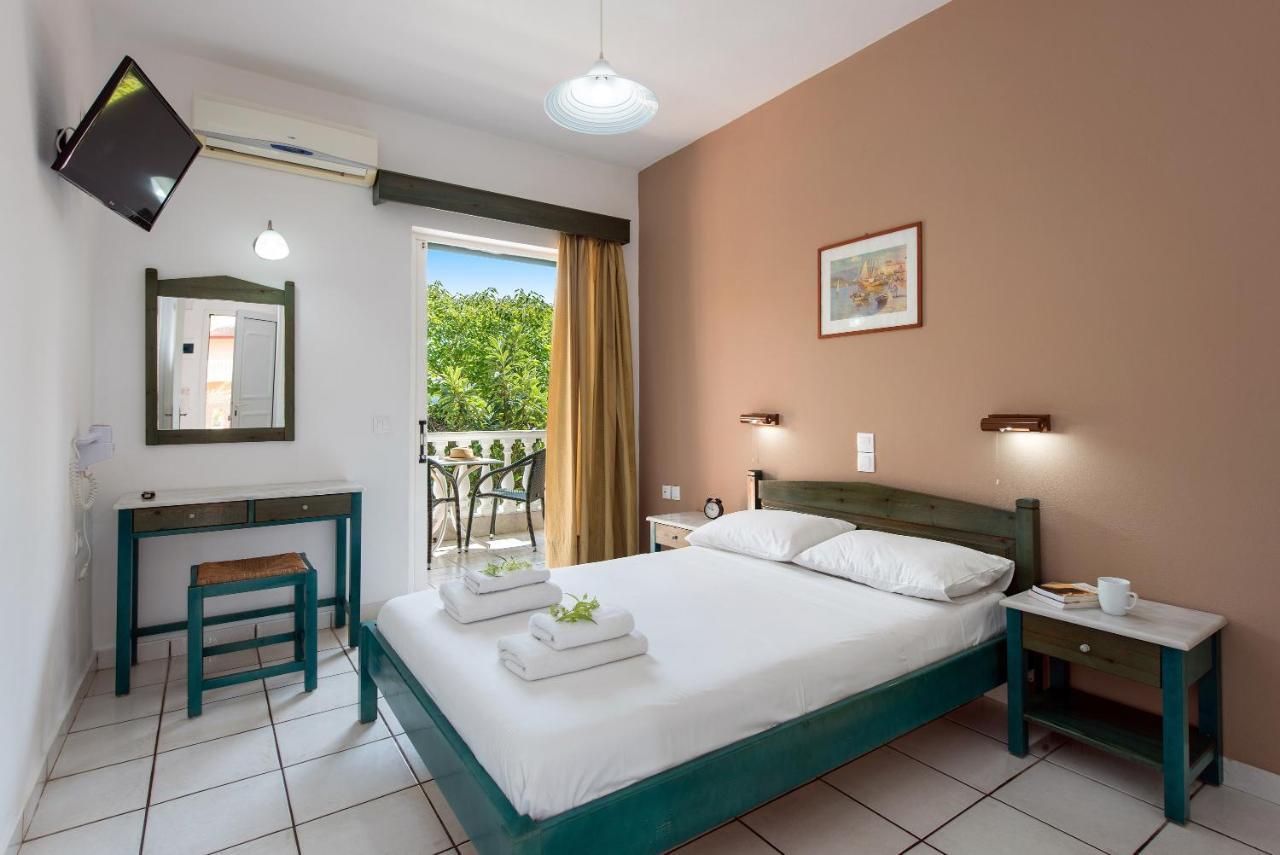 Eriva Hotel Acharavi  Zewnętrze zdjęcie