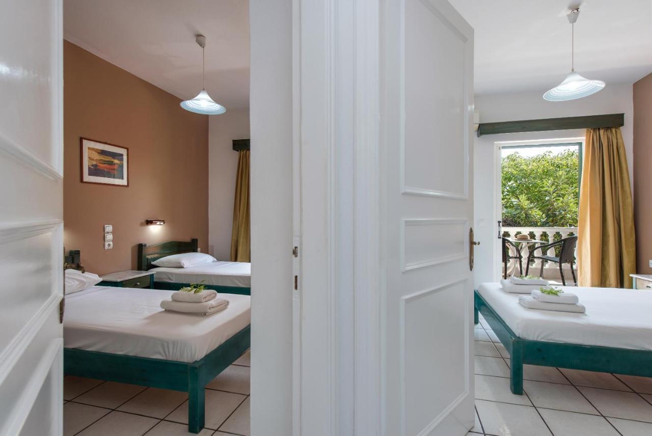 Eriva Hotel Acharavi  Zewnętrze zdjęcie