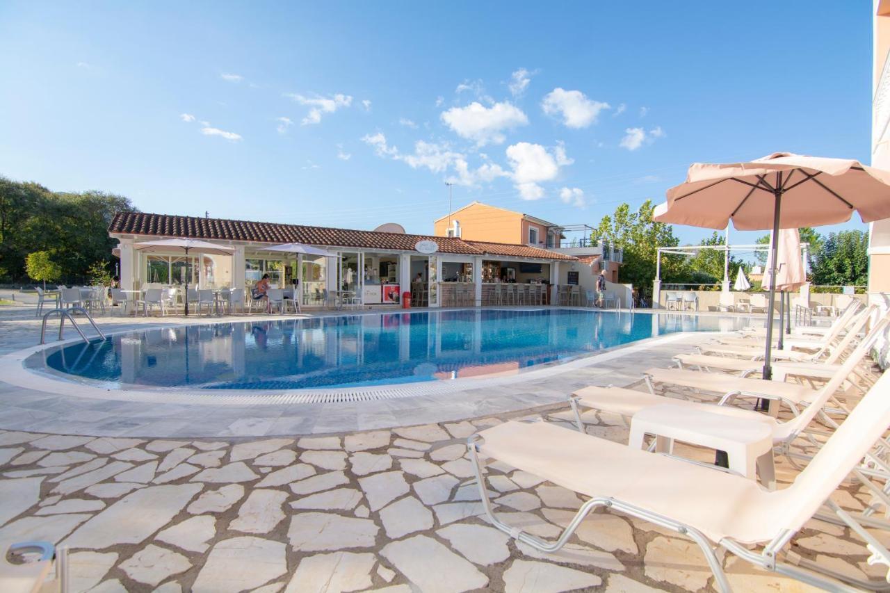 Eriva Hotel Acharavi  Zewnętrze zdjęcie